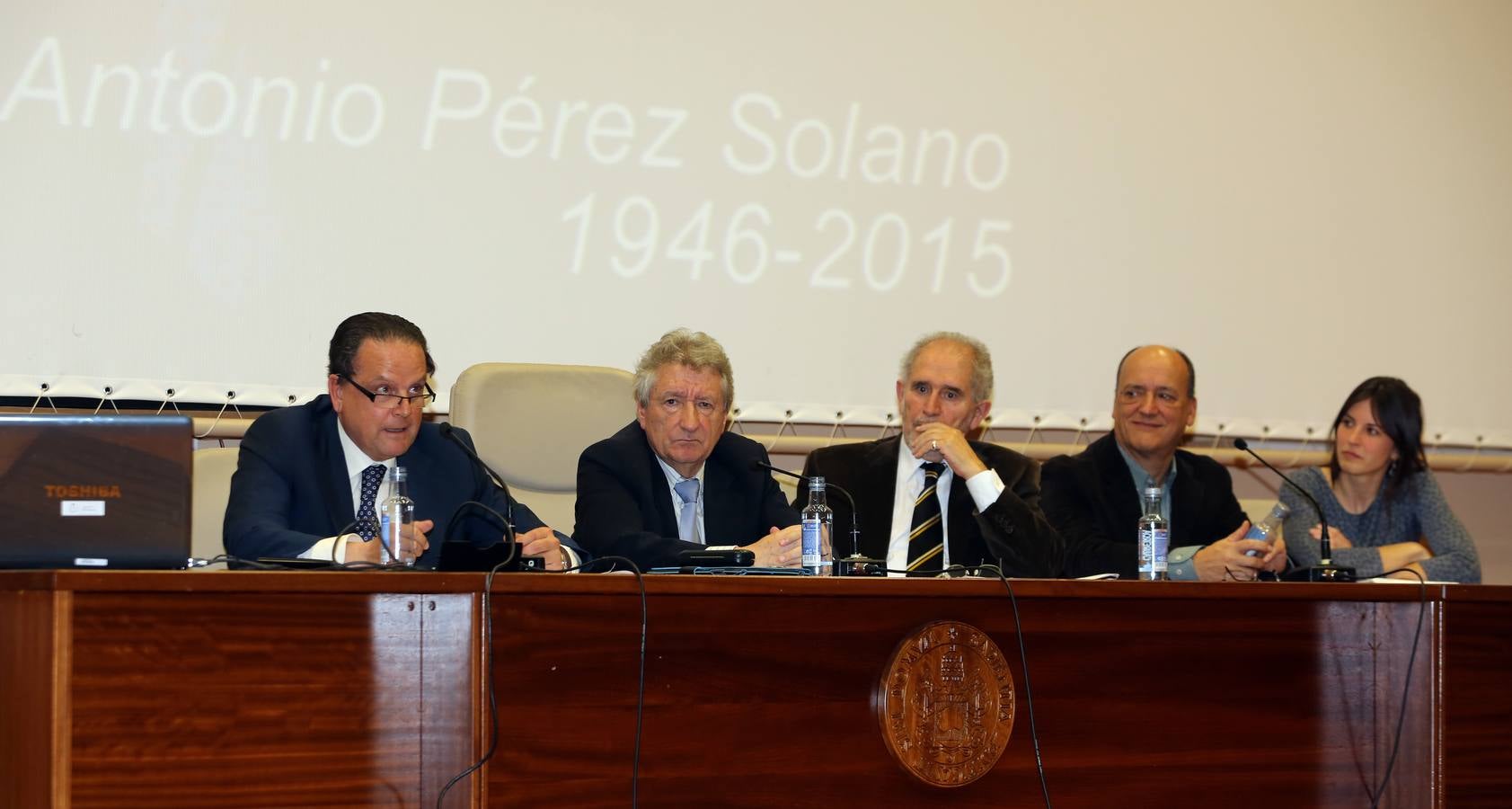 Homenaje póstumo al exdiputado del PSOE Antonio Pérez Solano