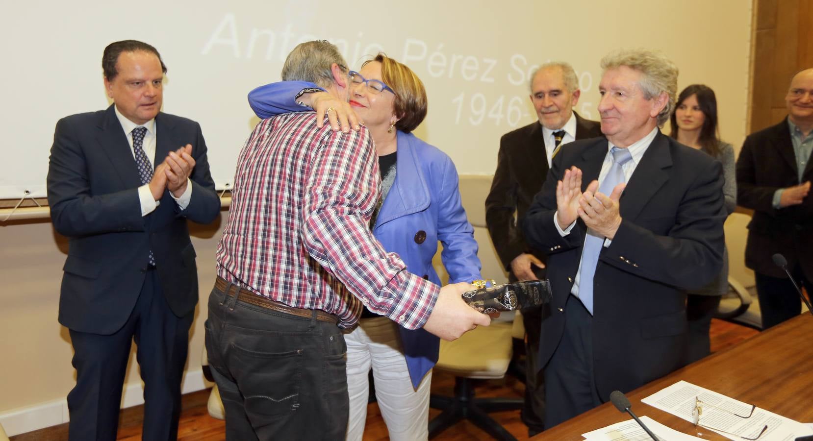 Homenaje póstumo al exdiputado del PSOE Antonio Pérez Solano