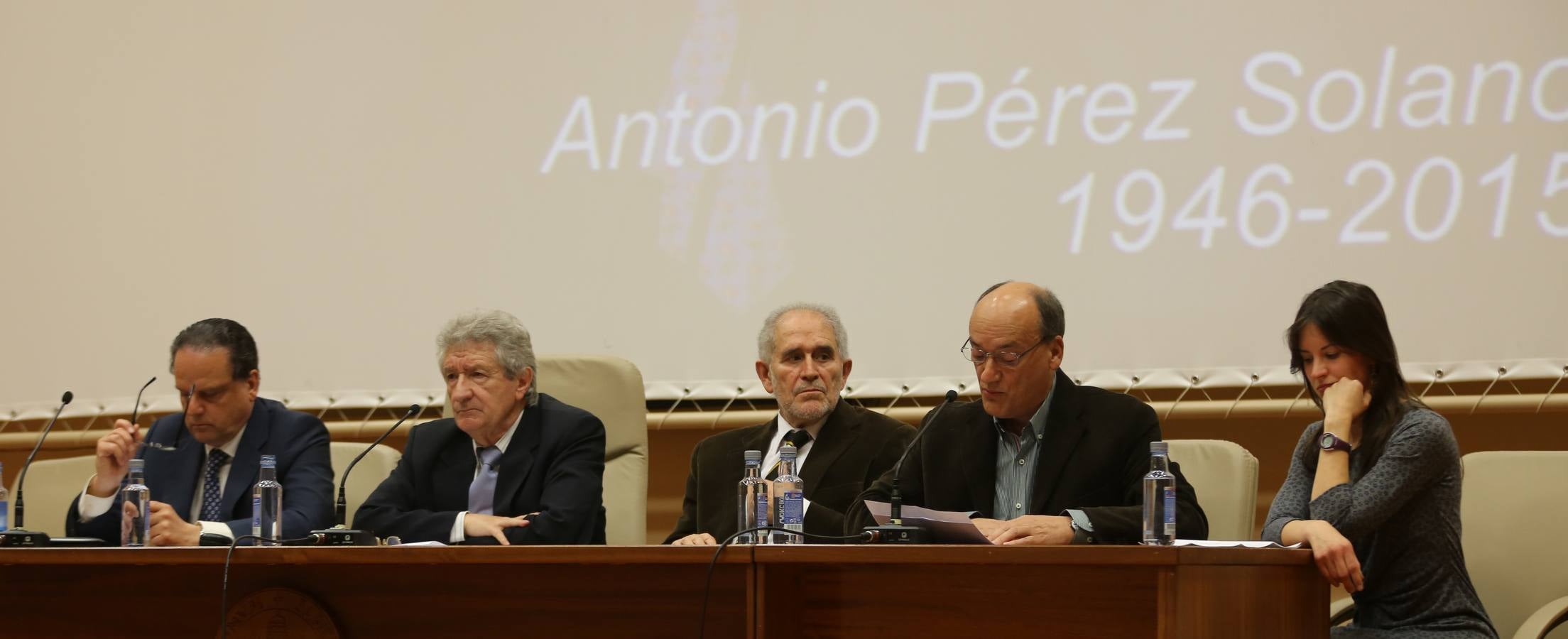 Homenaje póstumo al exdiputado del PSOE Antonio Pérez Solano