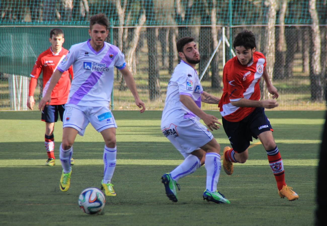 Partido de fútbol entre el Villa de Simancas y el Numancia B (0-2)