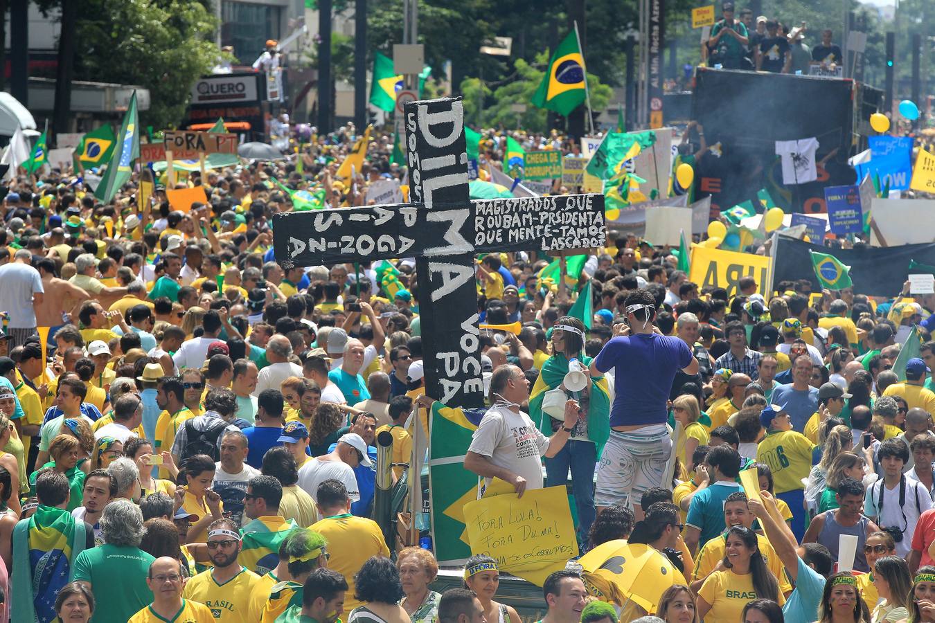 Protesta en Brasil contra Dilma