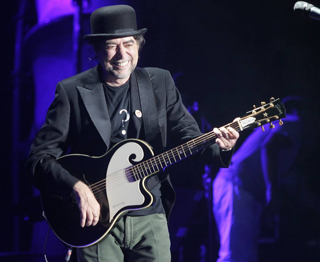 26.06.10 Joaquin Sabina, durante su actuación en el Auditorio de la Feria de Muestras de Valladolid.