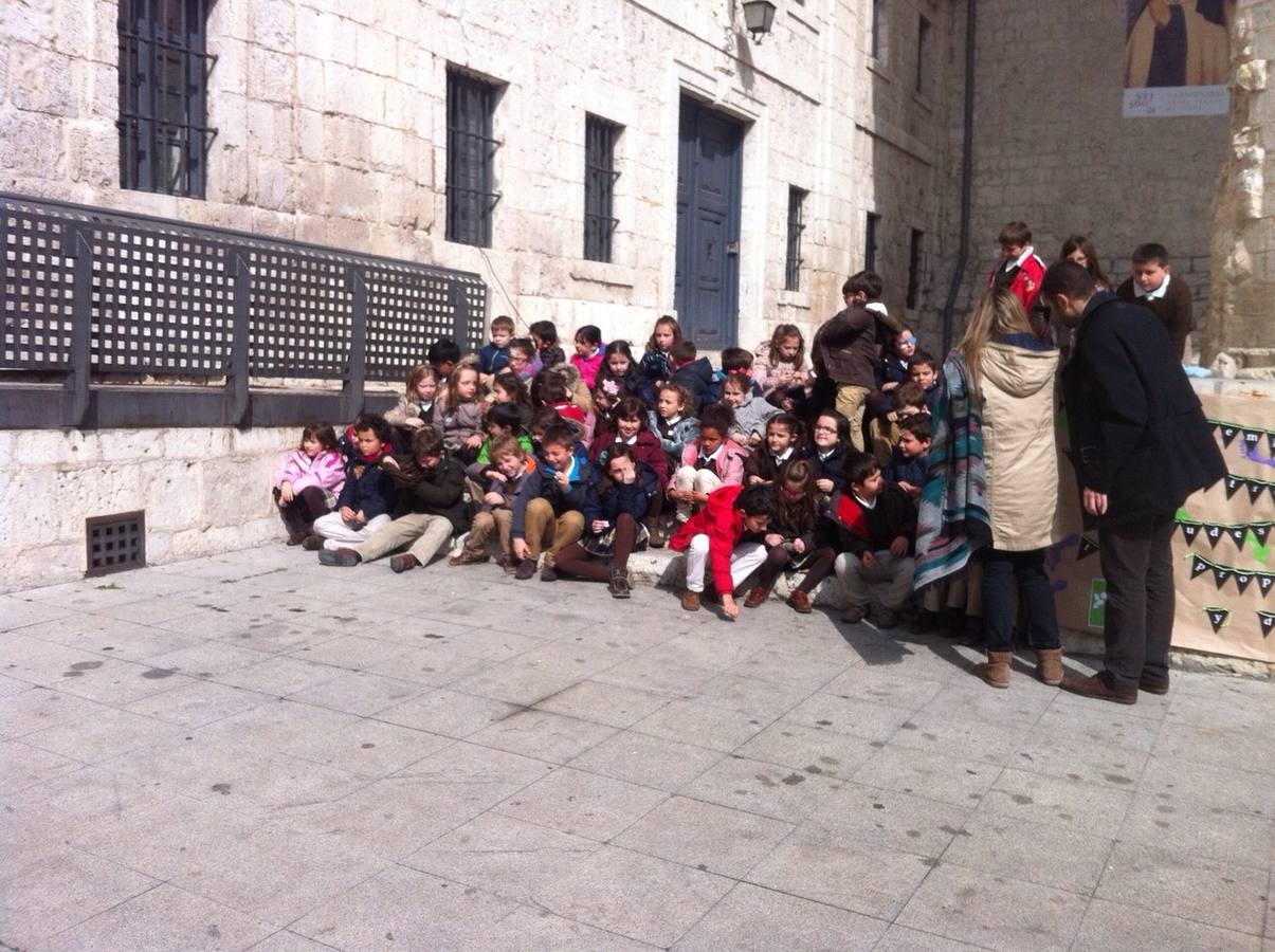 Alumnos del colegio de las Teresianas de Valladolid recuerdan a Santa Teresa de Jesús