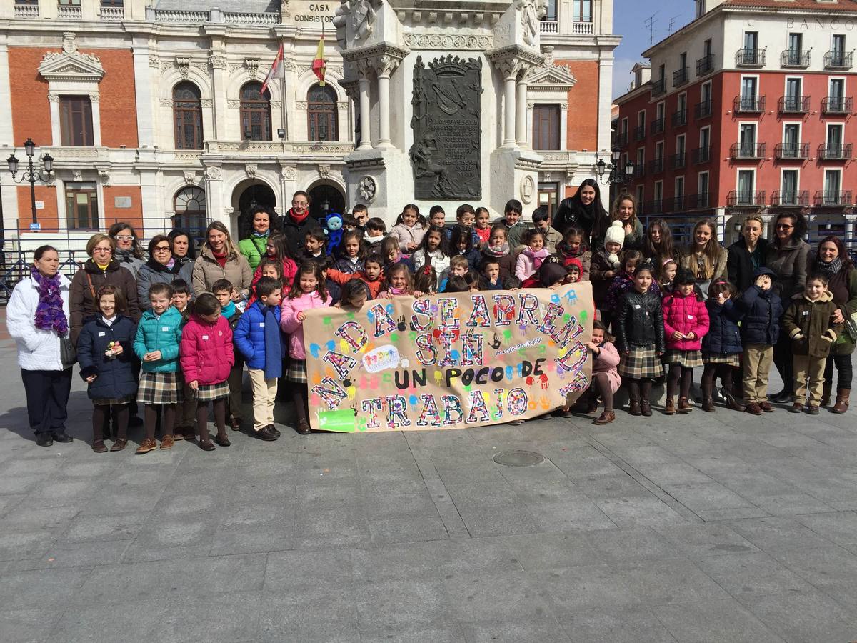 Alumnos del colegio de las Teresianas de Valladolid recuerdan a Santa Teresa de Jesús