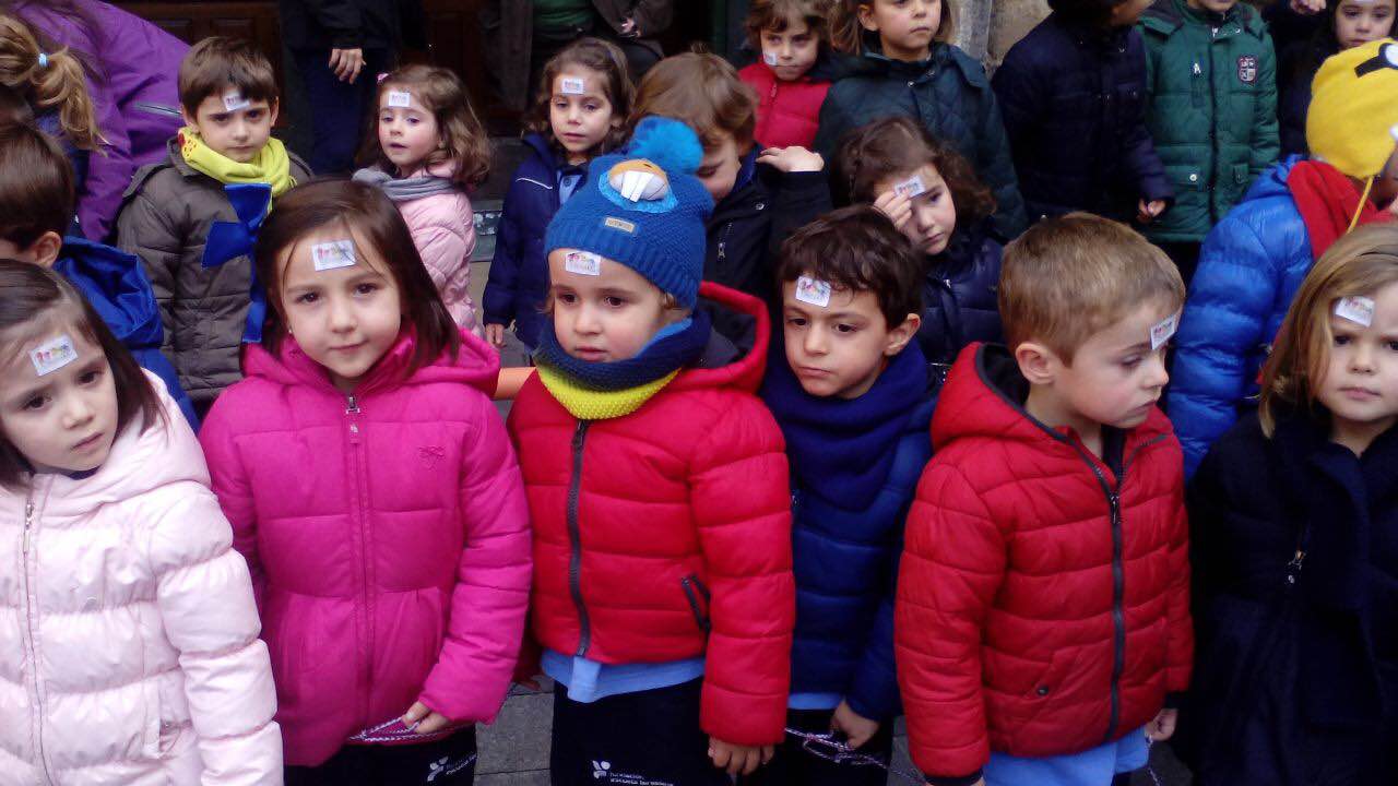 Alumnos del colegio de las Teresianas de Valladolid recuerdan a Santa Teresa de Jesús