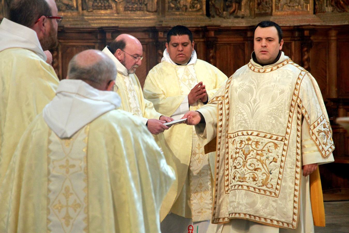 Ordenación de un nuevo diácono en el Monasterio de Santa María del Parral de Segovia (2/2)