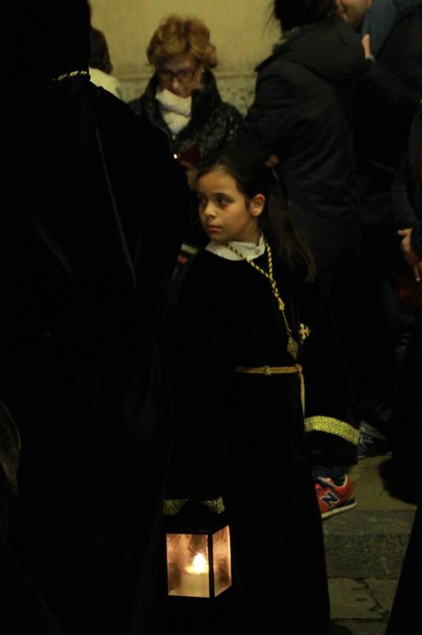 Ejercicio del Vía Crucis de la Cofradía del Santo Entierro