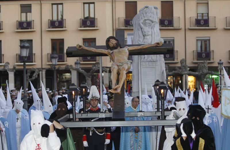 Procesión del Cristo de los Doctrinos y la Virgen de la Amargura en Salamanca