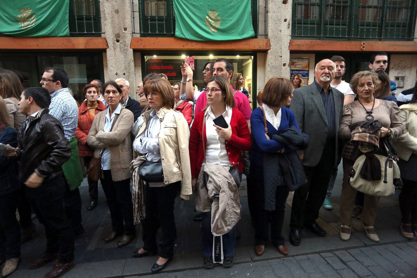 Si estuviste en la Procesión del Rosario del Dolor, búscate en la fotos (2/2)