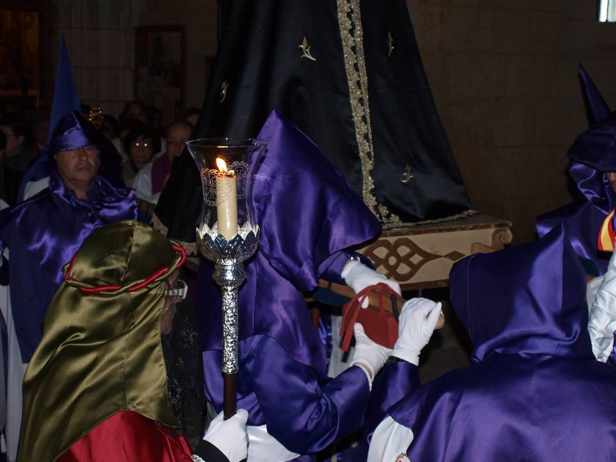 Procesión del Santo Rosario en Torrelobatón (Valladolid)