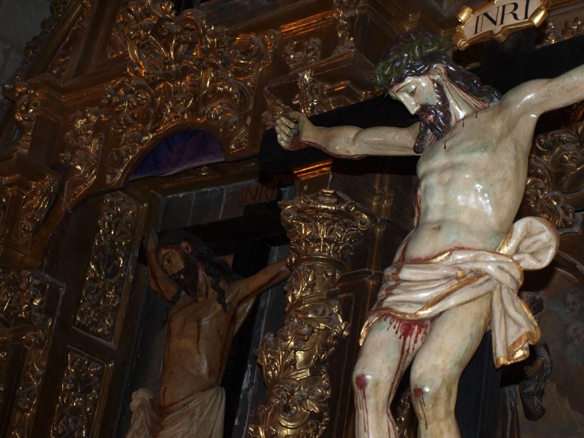 Procesión del Santo Rosario en Torrelobatón (Valladolid)