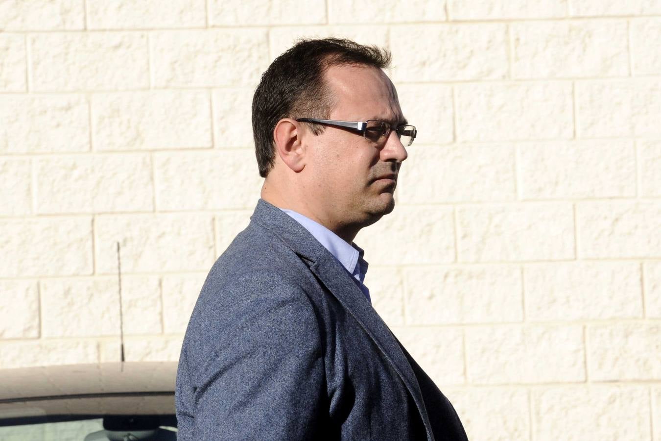 Familiares y amigos dan su último adiós a Lalo García