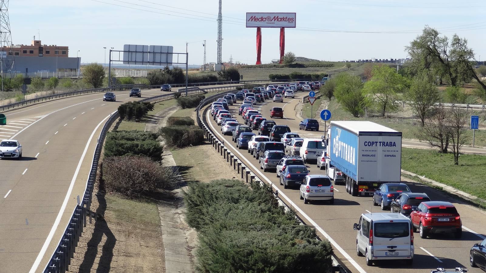 Un accidente en la A-62 a la altura de Geria (Valladolid) provoca retenciones