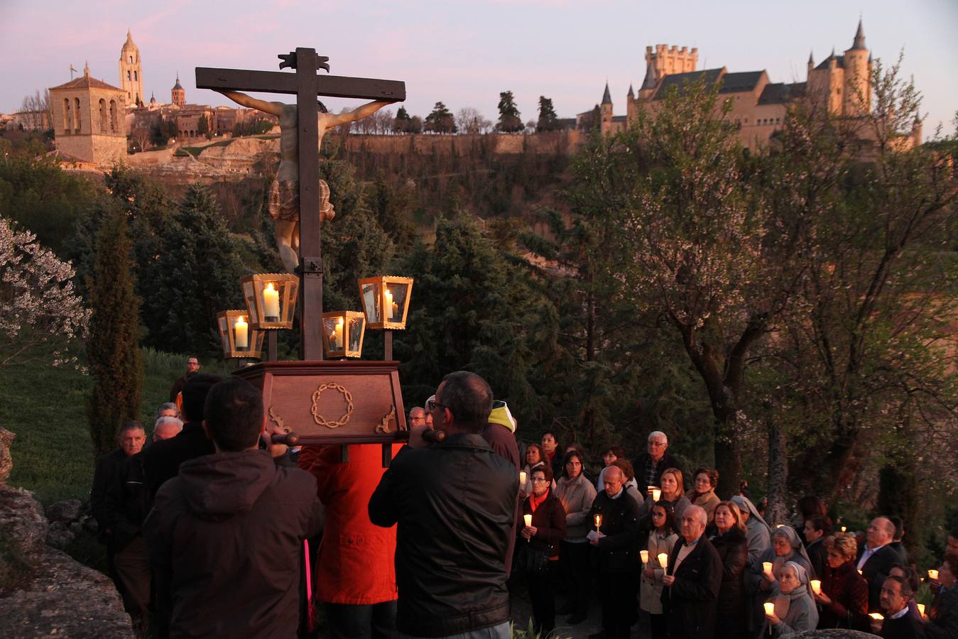 Vía Crucis de la Huerta de los Carmelitas en Segovia