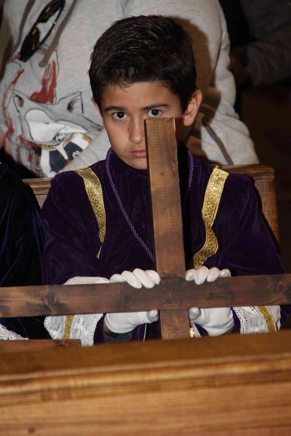 Vía Crucis y besapié al Nazareno en Peñafiel (Valladolid)