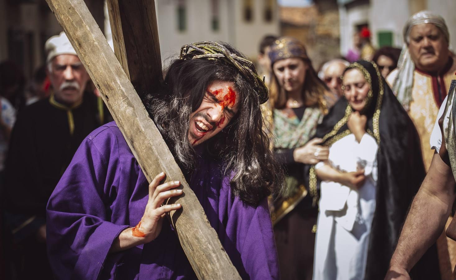 Los vecinos de Serradilla del Arroyo (Salamanca) escenifican &#039;La Pasión de Cristo&#039;