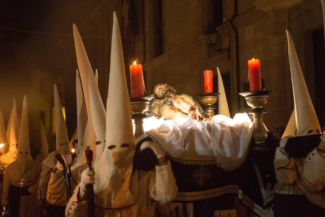 Procesión de la Penitente Hermandad de Jesús Yacente en Zamora