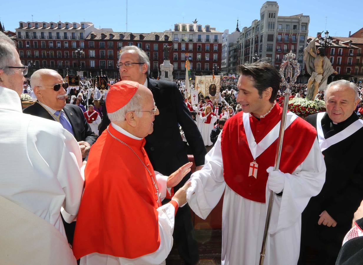 Encuentro entre el Cristo Resucitado y la Vírgen de la Alegria en Valladolid