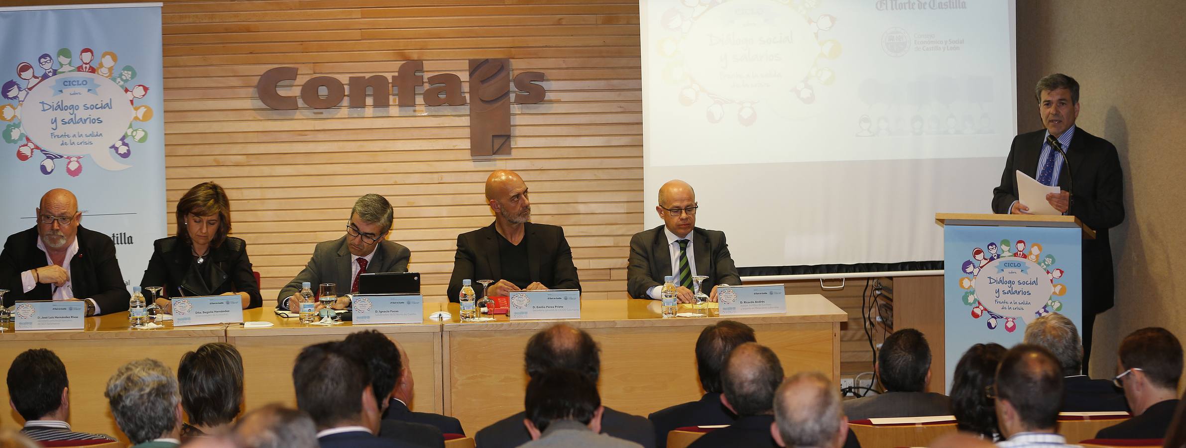 Primera jornada del ciclo &#039;Diálogo Social y salarios frente a la salida de la crisis&#039; celebrada en Salamanca