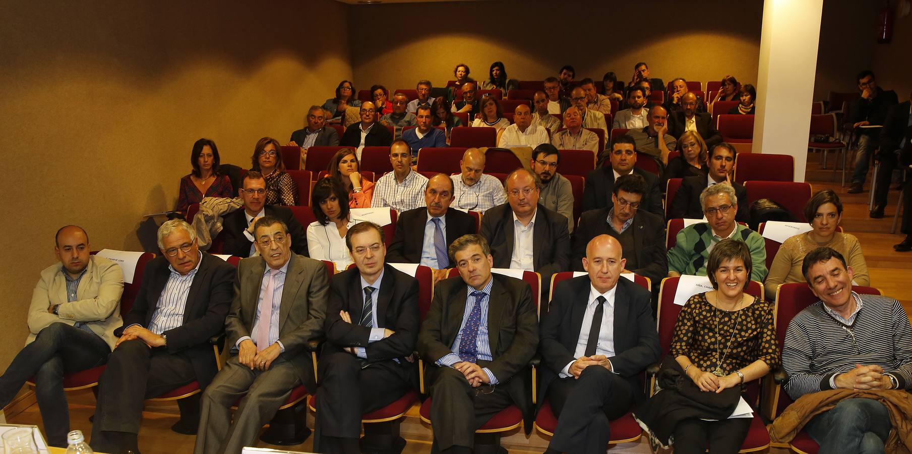 Primera jornada del ciclo &#039;Diálogo Social y salarios frente a la salida de la crisis&#039; celebrada en Salamanca