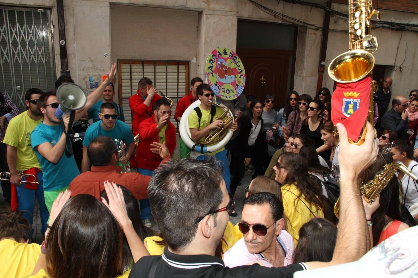 El chúndara pone el broche de oro a la XIII Concentración de Charangas de Peñafiel