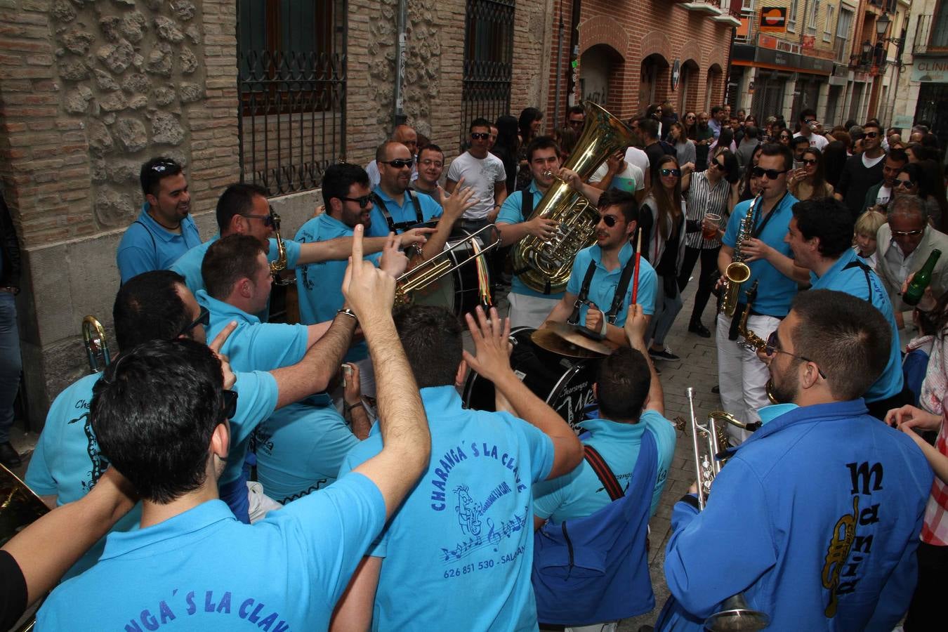 El chúndara pone el broche de oro a la XIII Concentración de Charangas de Peñafiel