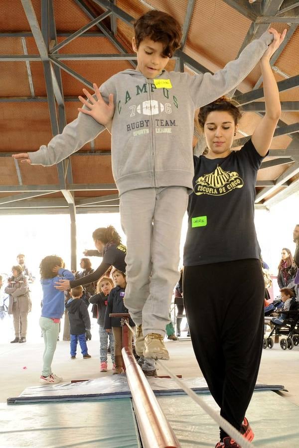 Taller de Circo en el barrio de San Pedro Regalado (Valladolid)