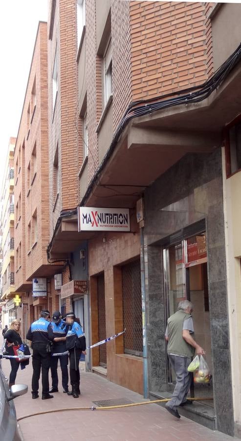 Incendio en la cocina de una vivienda en la calle Bailarín Vicente Escudero, en el barrio de San Juan