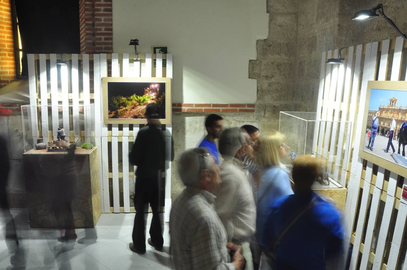 Gran ambiente en Villalar en la celebración del Día de la Comunidad (1/3)