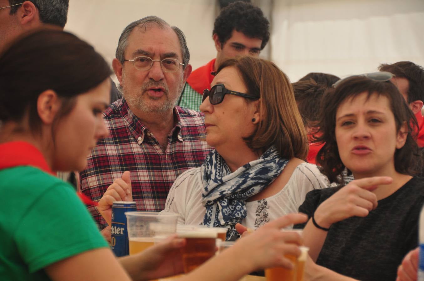 Gran ambiente en Villalar en la celebración del Día de la Comunidad (2/3)