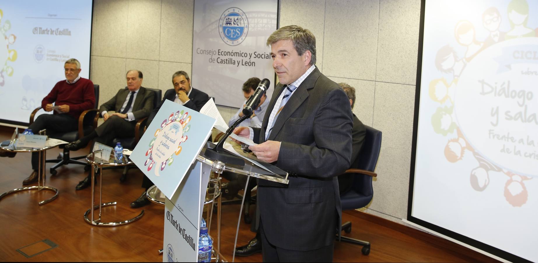 Cuarta y última sesión del ciclo &#039;Diálogo Social y salarios en la salida de la crisis&#039; celebrada en Valladolid