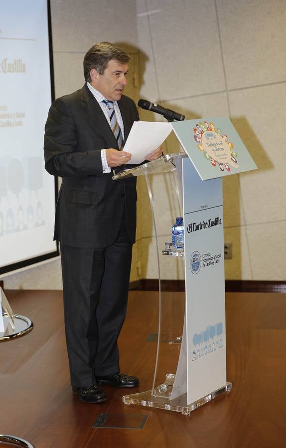 Cuarta y última sesión del ciclo &#039;Diálogo Social y salarios en la salida de la crisis&#039; celebrada en Valladolid