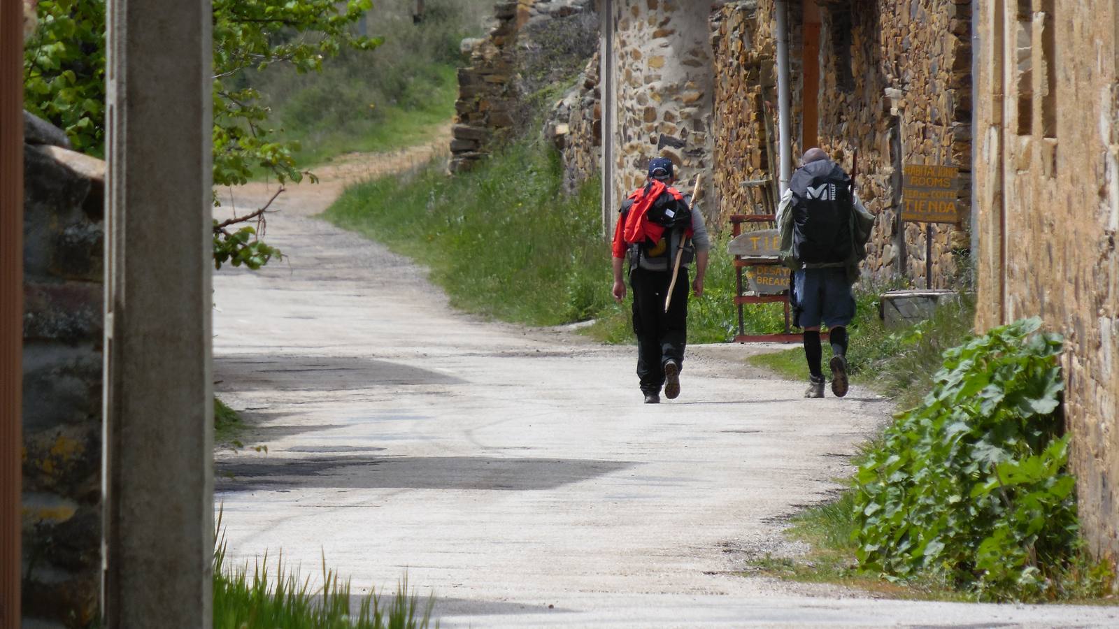 El camino de la peregrina desaparecida entre Astorga y El Ganso