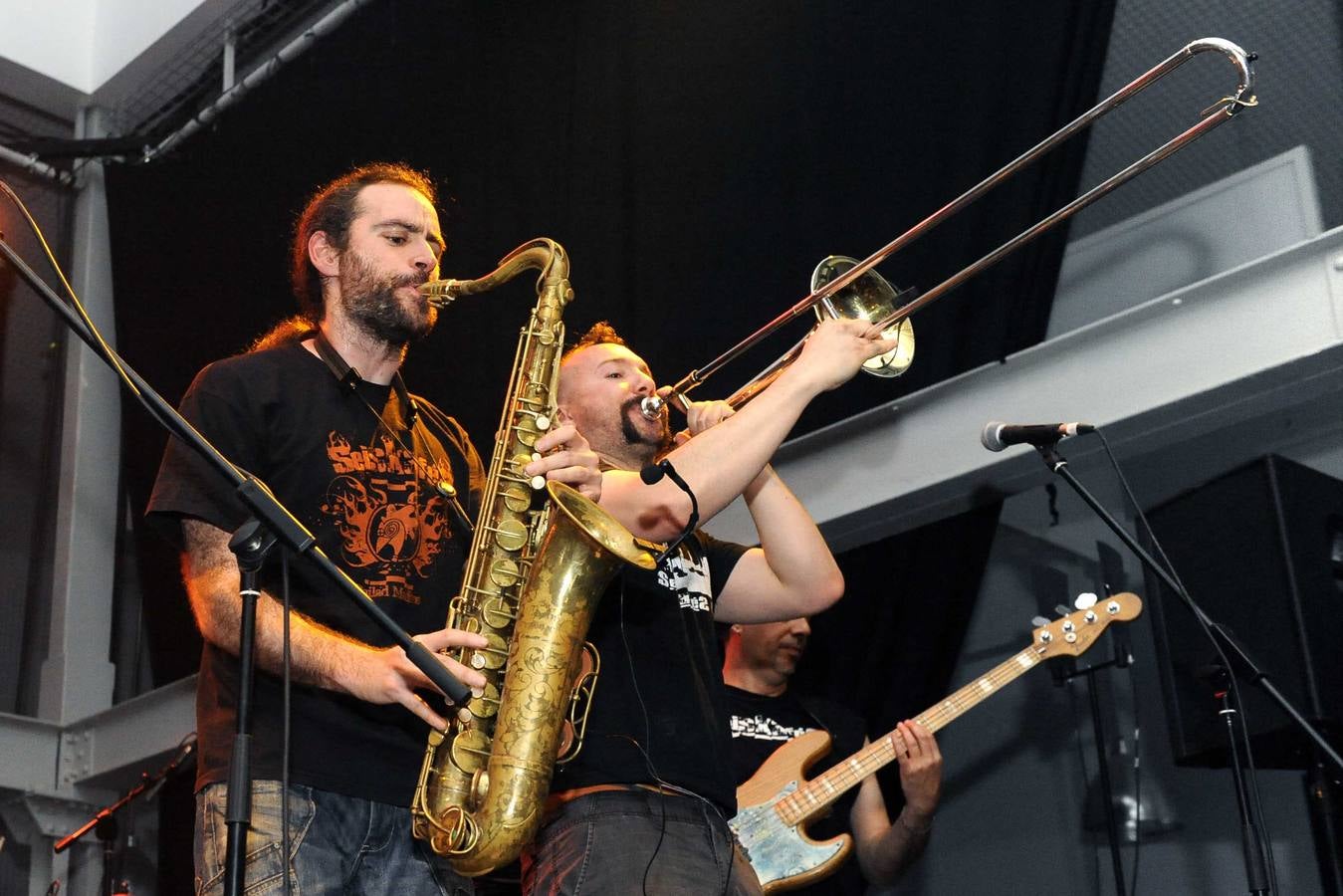 Concierto de 6eiSKAfes en el LAVA