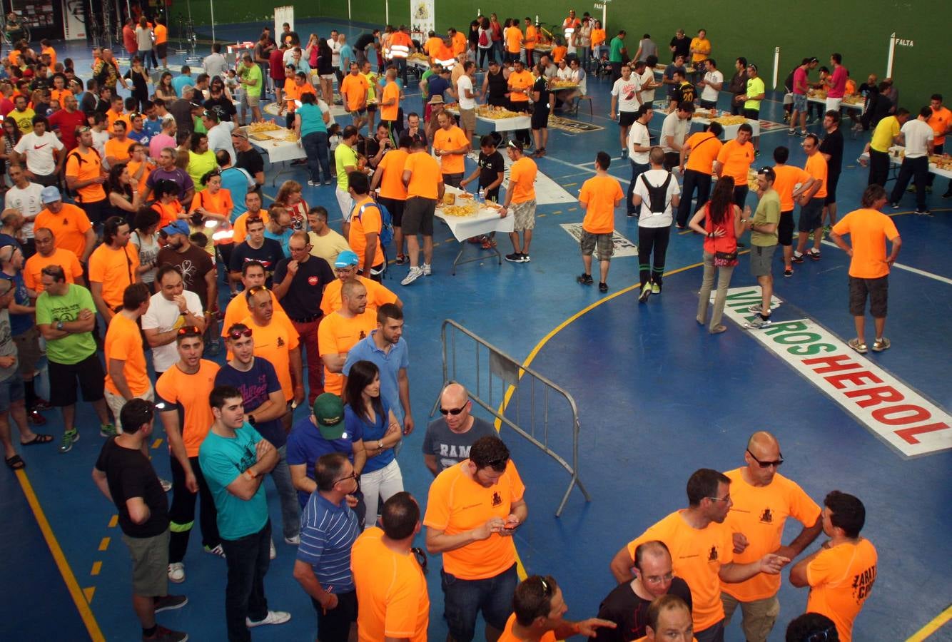 Más de 500 aficionados a la bicicleta de montaña participan en la Navabike de Nava de la Asunción (Segovia)