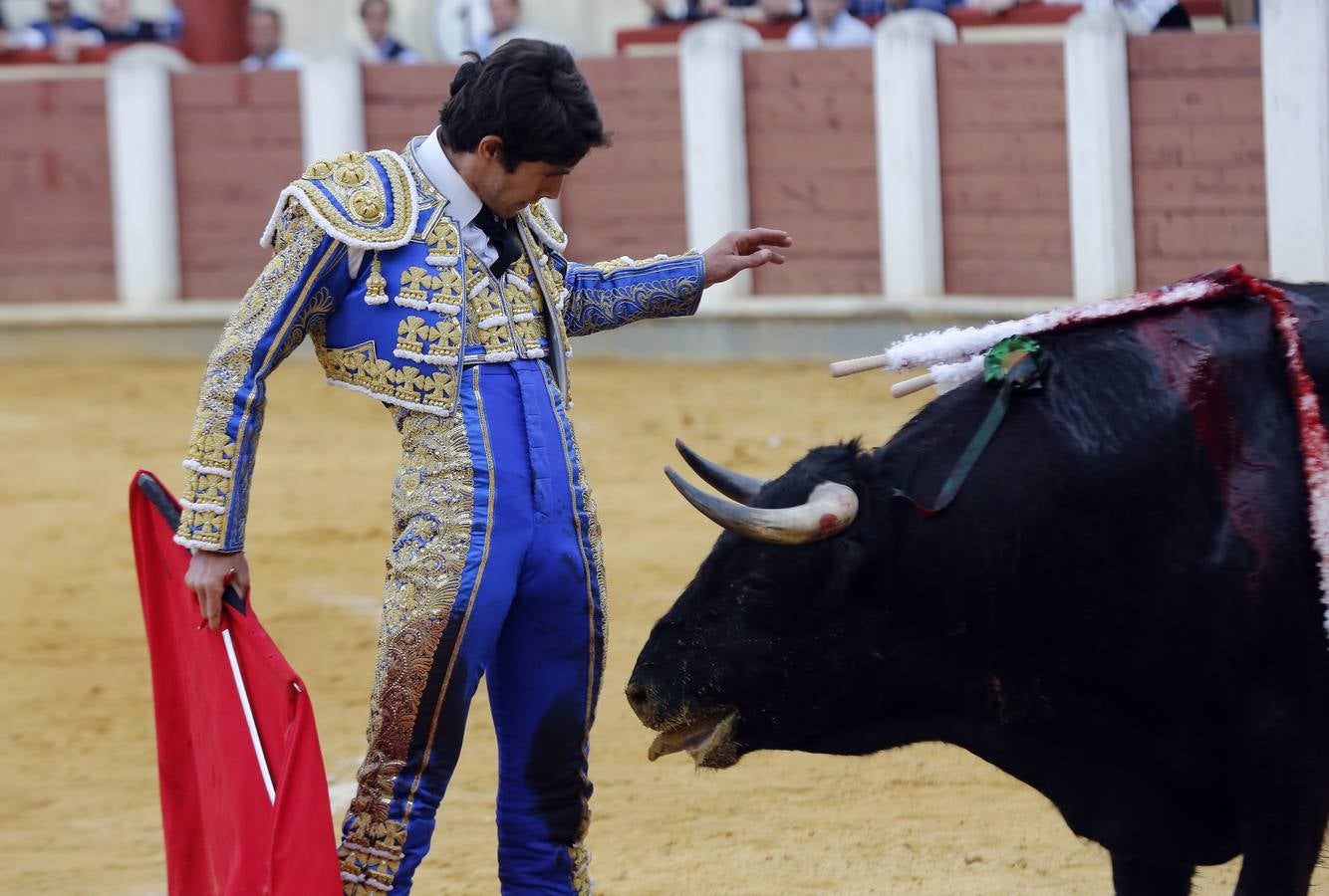 Castella abre la Puerta Grande de la Feria de San Pedro Regalado 2015