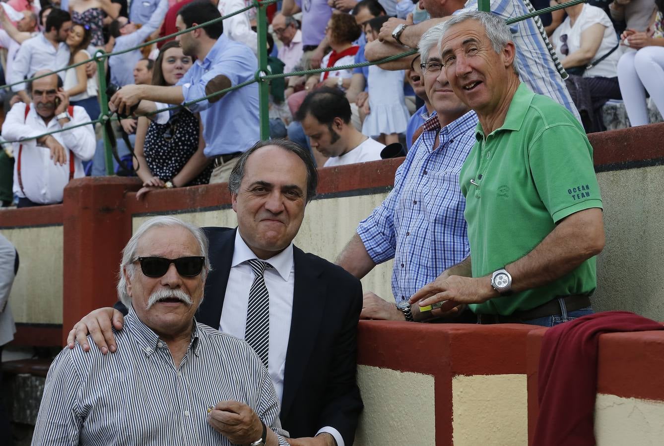 Castella abre la Puerta Grande de la Feria de San Pedro Regalado 2015