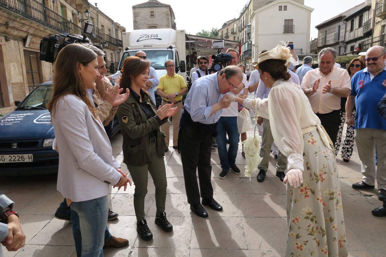 El candidato del PP a la Presidencia de la Junta de Castilla y León visita la provincia de Segovia