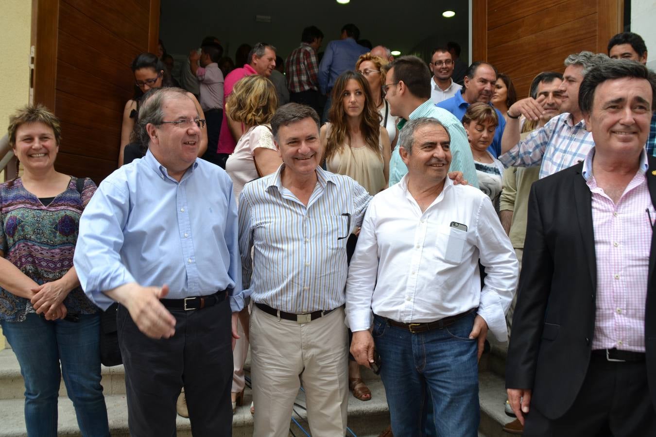 El candidato del PP a la Presidencia de la Junta de Castilla y León visita la provincia de Segovia