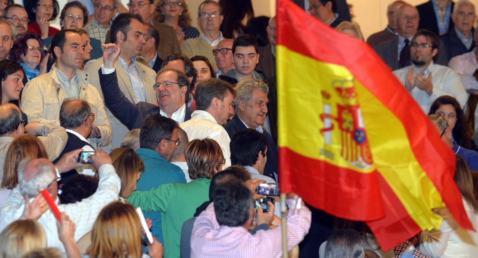 Rajoy acompaña a Herrera en un acto en Burgos