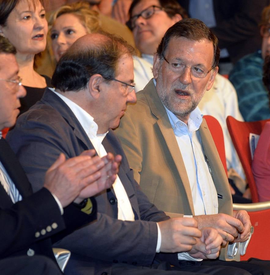 Rajoy acompaña a Herrera en un acto en Burgos