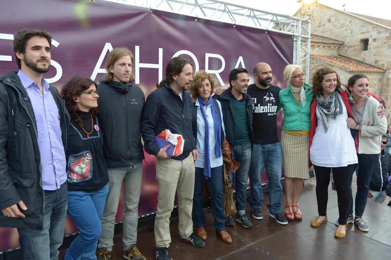 El secretario general de Podemos, Pablo Iglesias, participa en un acto electoral de Podemos en Zamora junto a Pablo Fernandez, Irene Montero y María José Rodríguez Tobal.