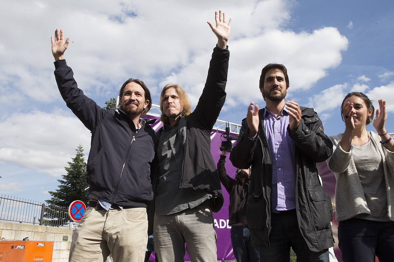 El secretario general de Podemos, Pablo Iglesias, participa en un acto electoral de Podemos en Zamora junto a Pablo Fernandez, Irene Montero y María José Rodríguez Tobal.