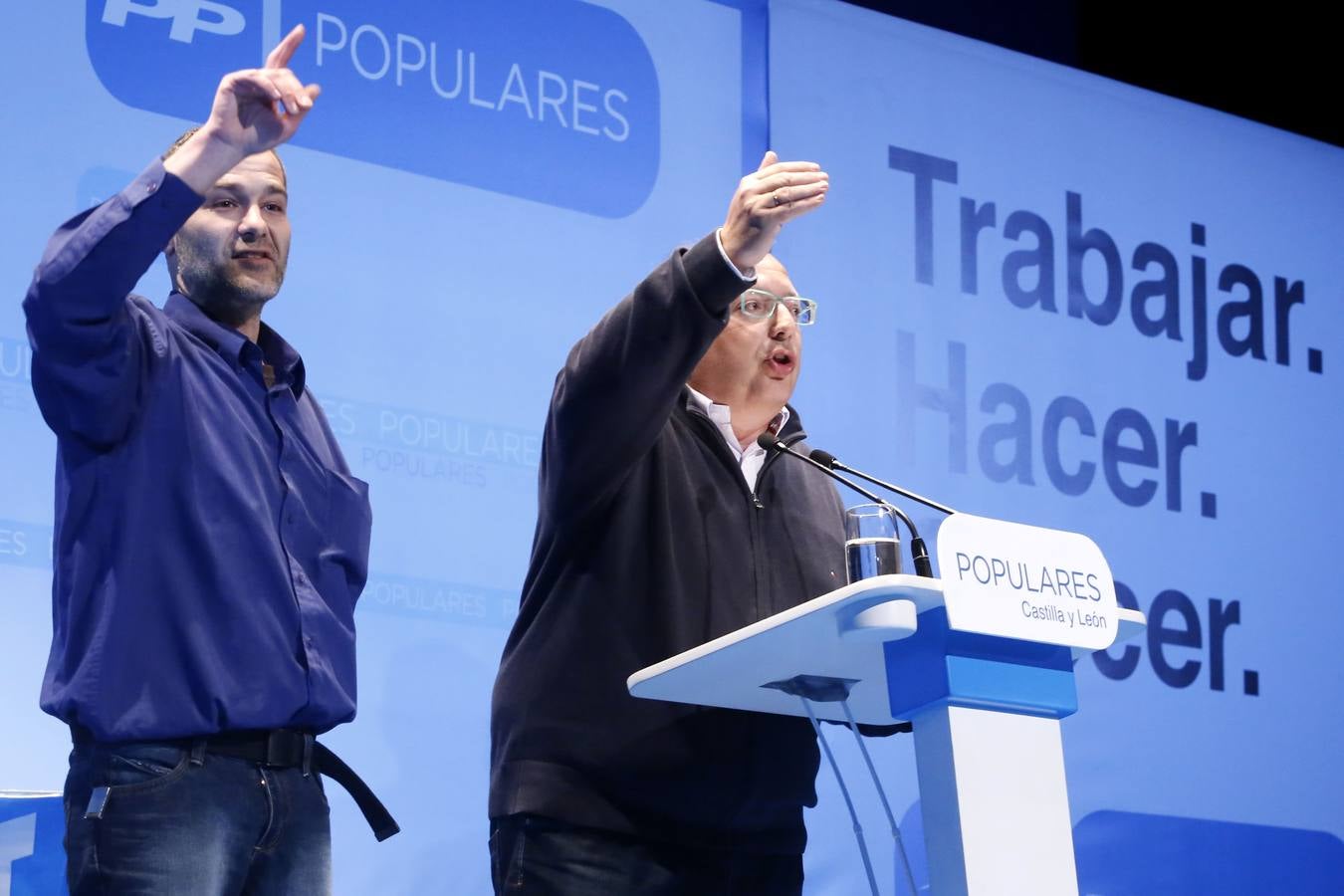 Varios mineros irrumpen en el mitin del Partido Popular en el Auditorio Ciudad de León