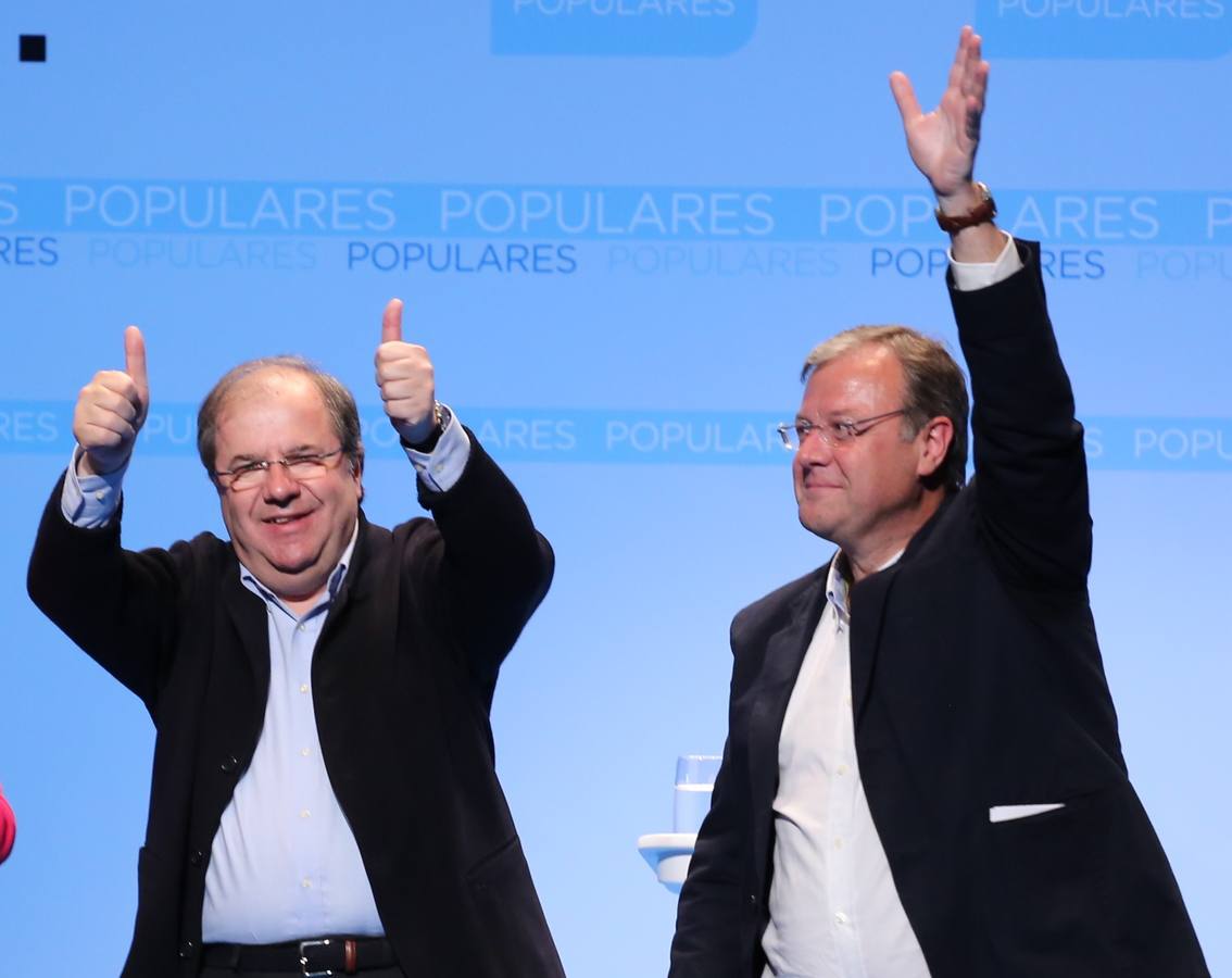 Varios mineros irrumpen en el mitin del Partido Popular en el Auditorio Ciudad de León