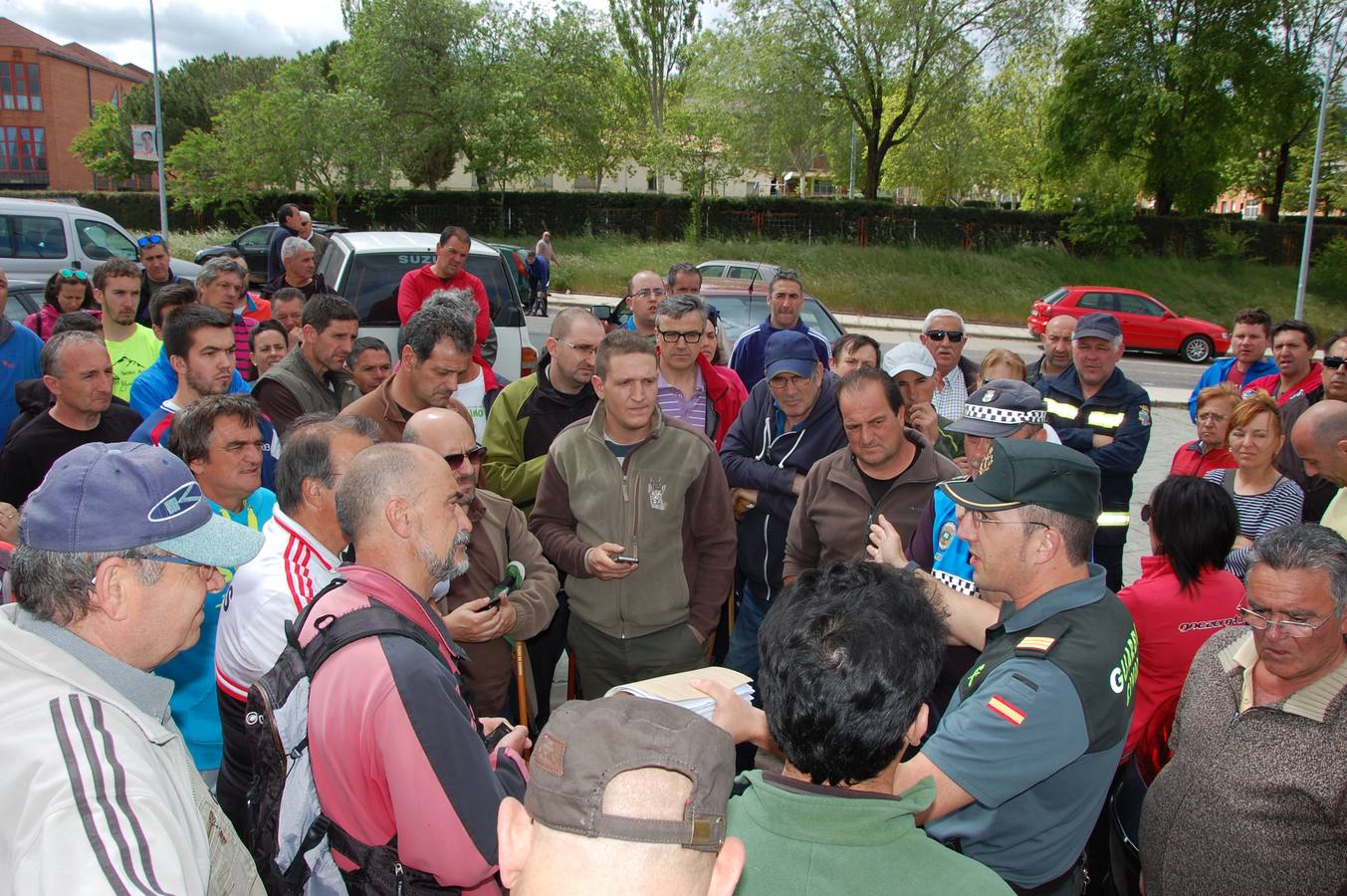 Vecinos de Guardo (Palencia) participan en la búsqueda del vecino desaparecido