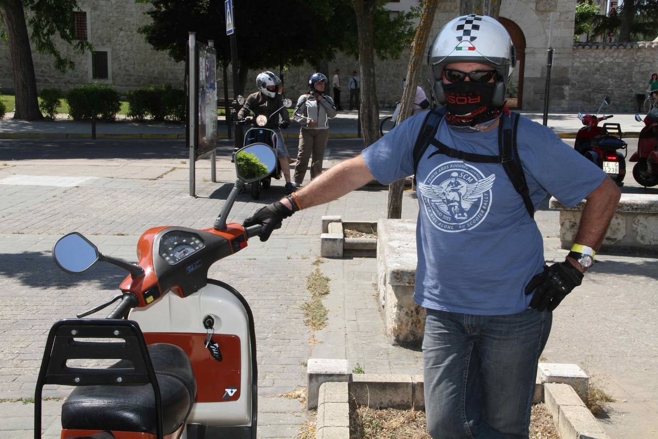 Concentración de motos &#039;Scooter run&#039; en Peñafiel (Valladolid)