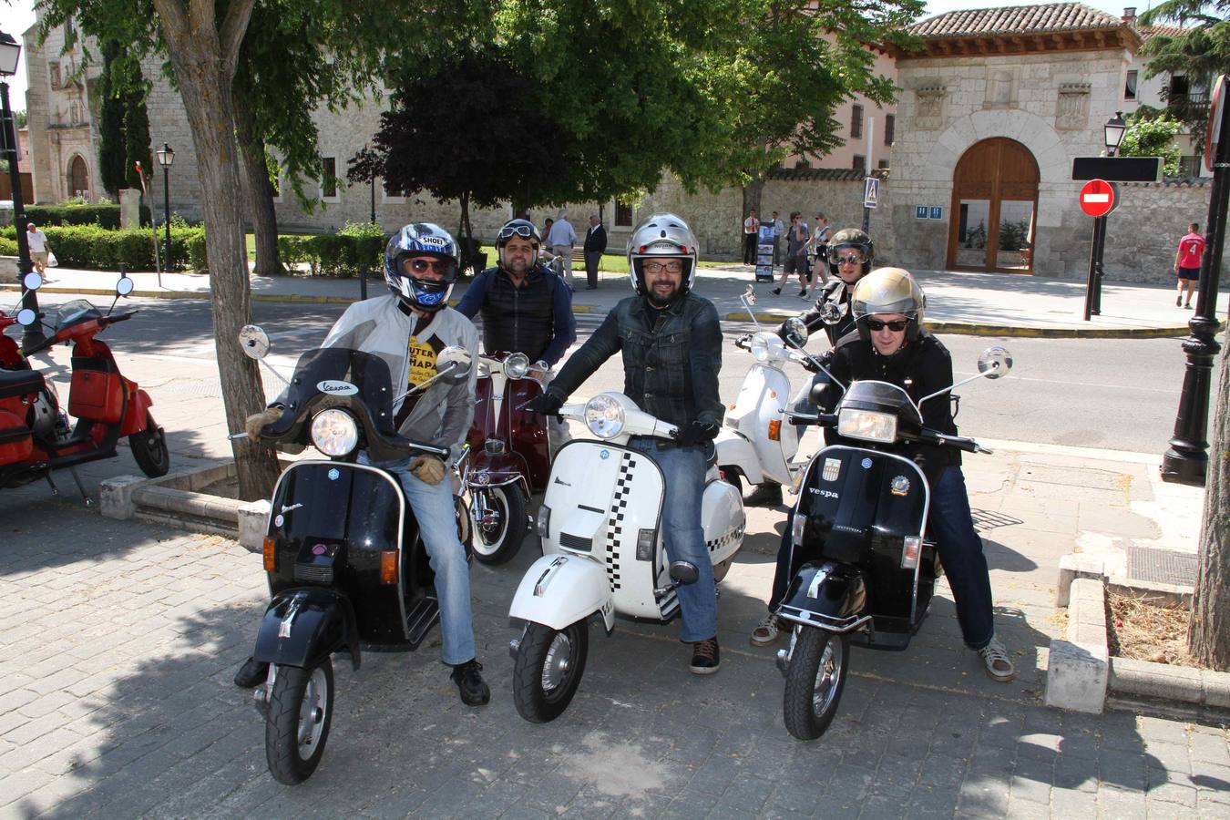 Concentración de motos &#039;Scooter run&#039; en Peñafiel (Valladolid)
