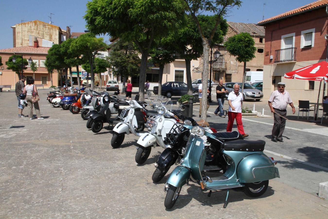 Concentración de motos &#039;Scooter run&#039; en Peñafiel (Valladolid)