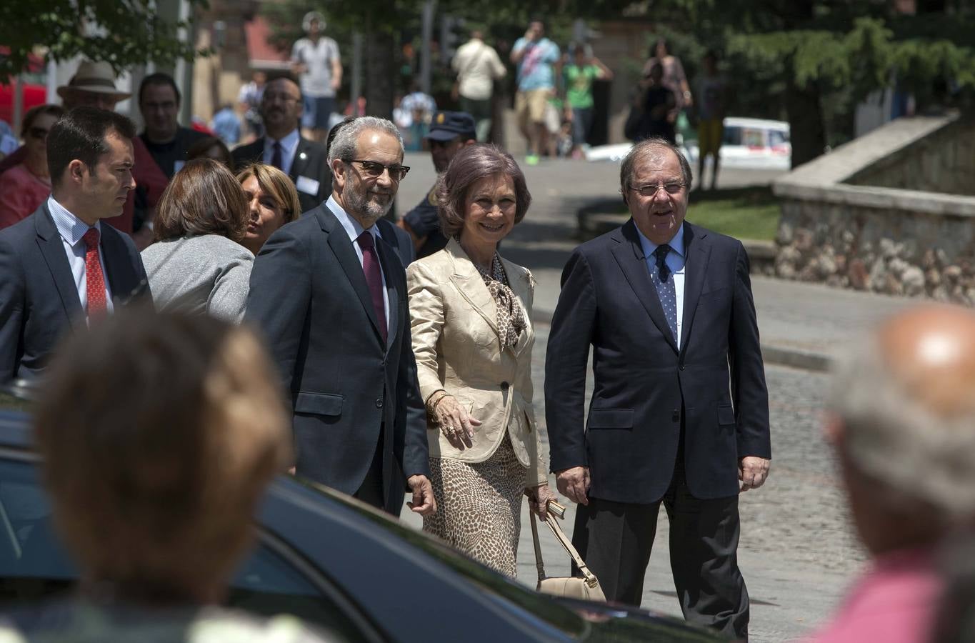 La reina Doña Sofía inaugura en Salamanca el III Simposio Internacional de Alzheimer (1/2)